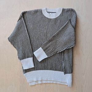 Natural Reflections Olive Green And White Striped Sweater Women's Medium